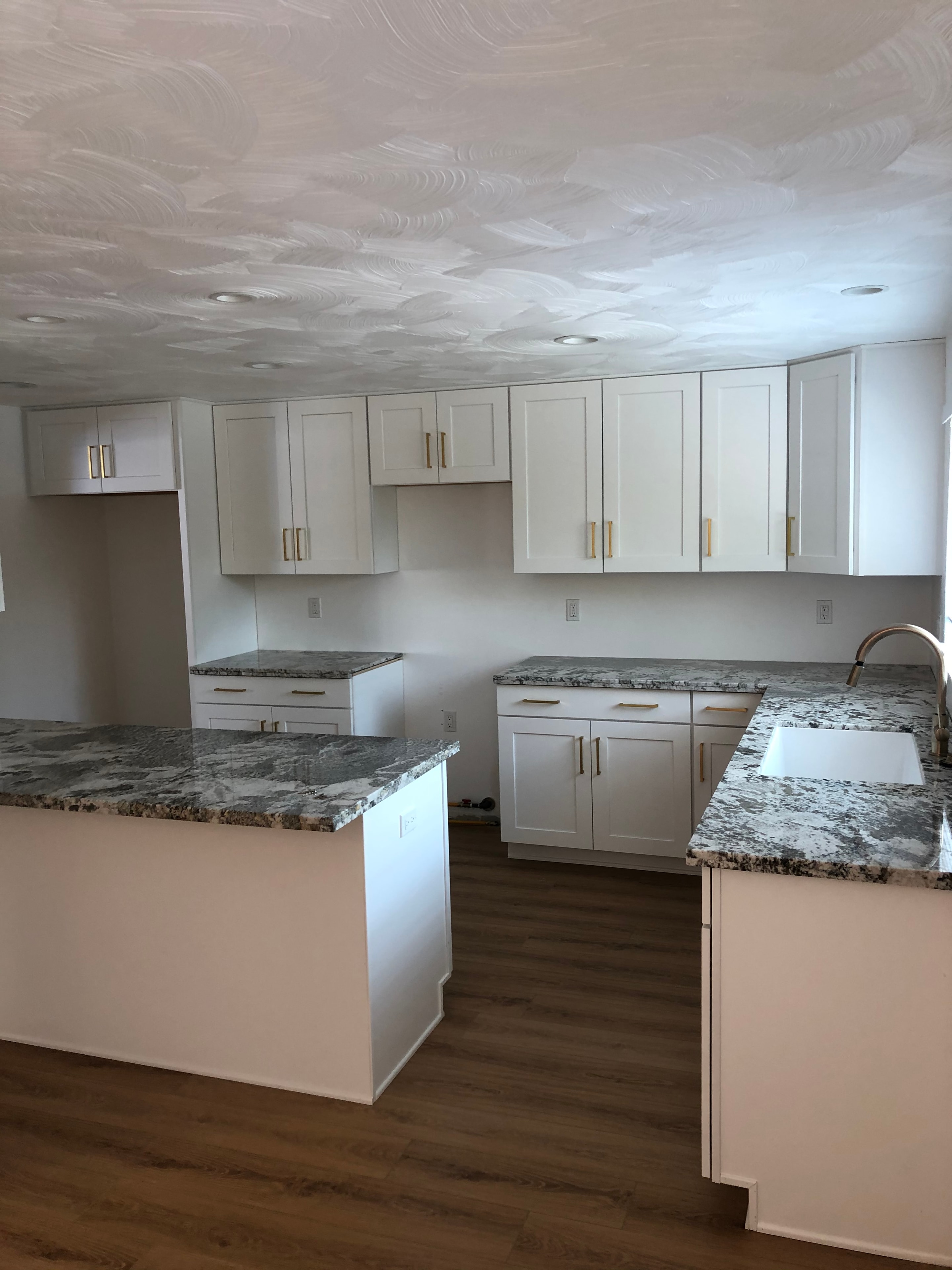 White Kitchen with Granite